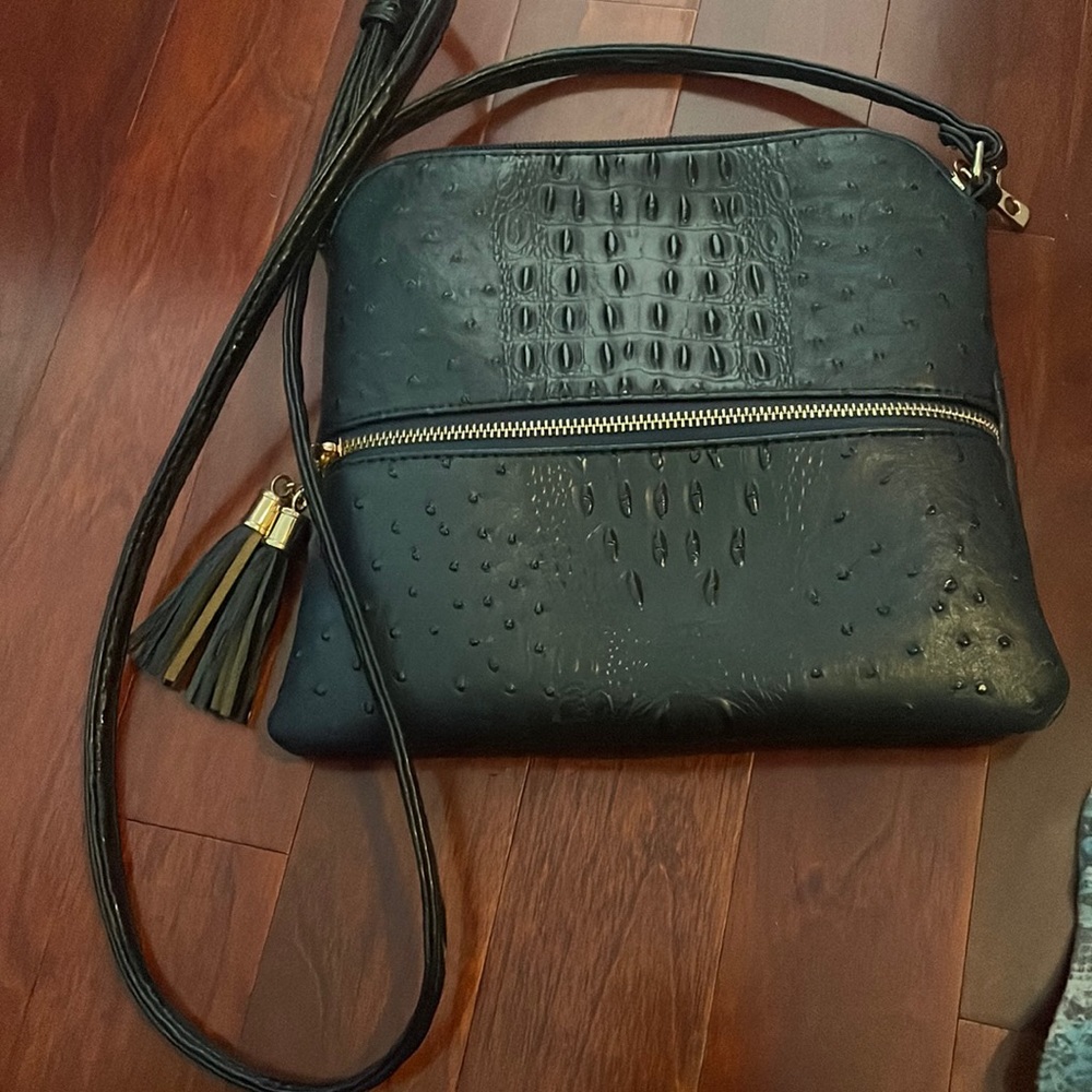 Navy blue Crossbody purse. Alligator print.